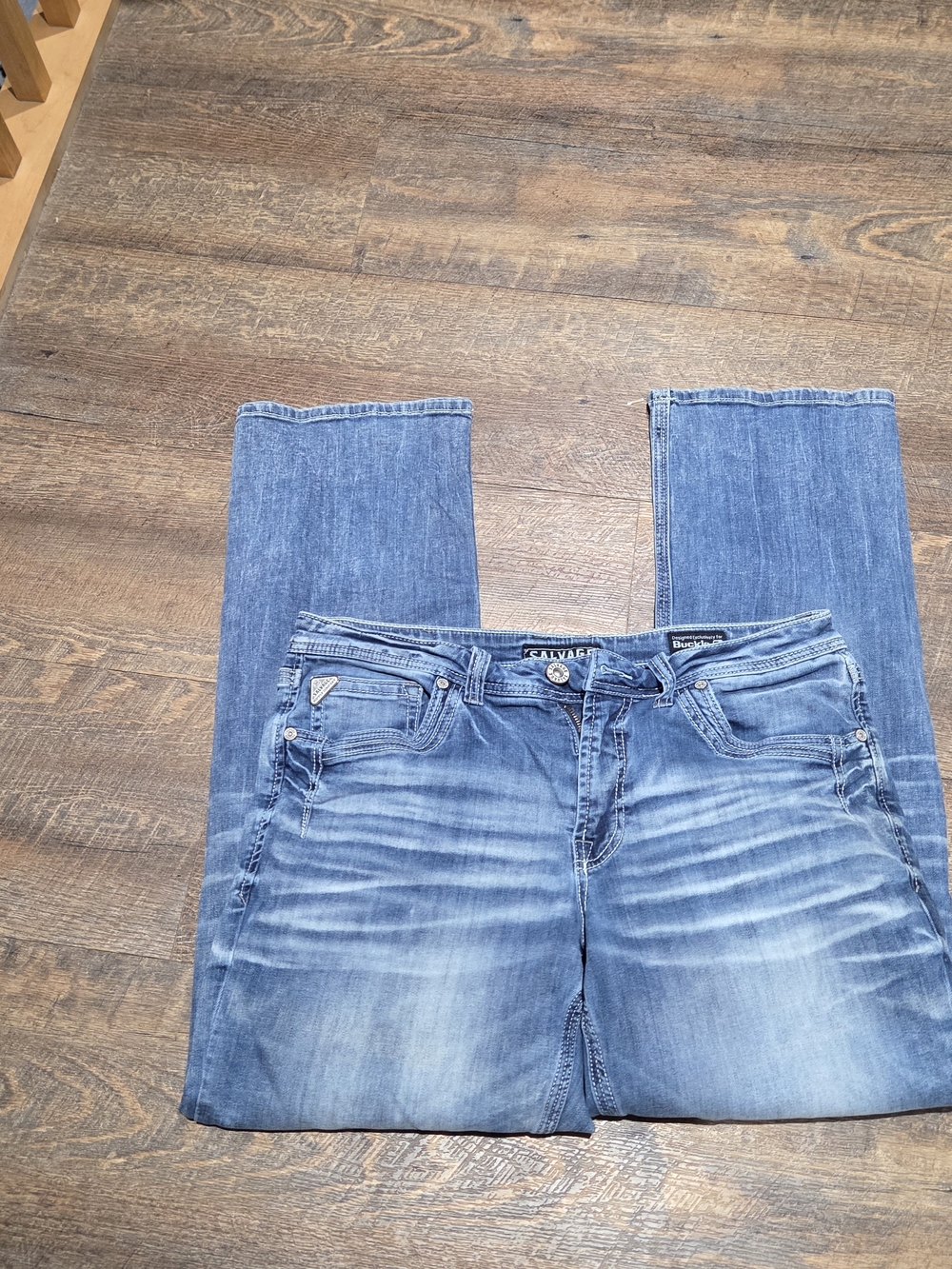 Buckle Salvage Jeans Size 33R